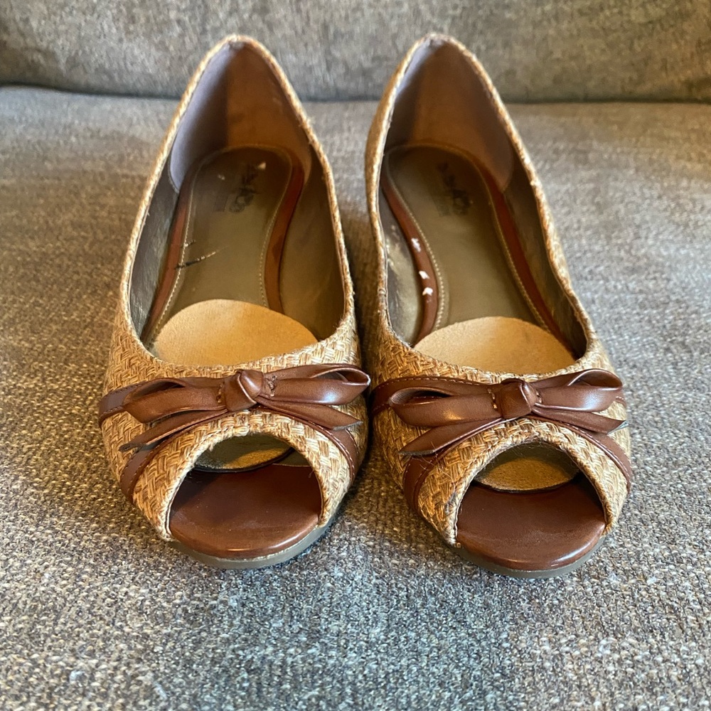 Coach And Four size 8